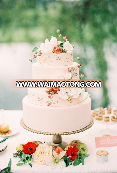 A four-tiered white 
